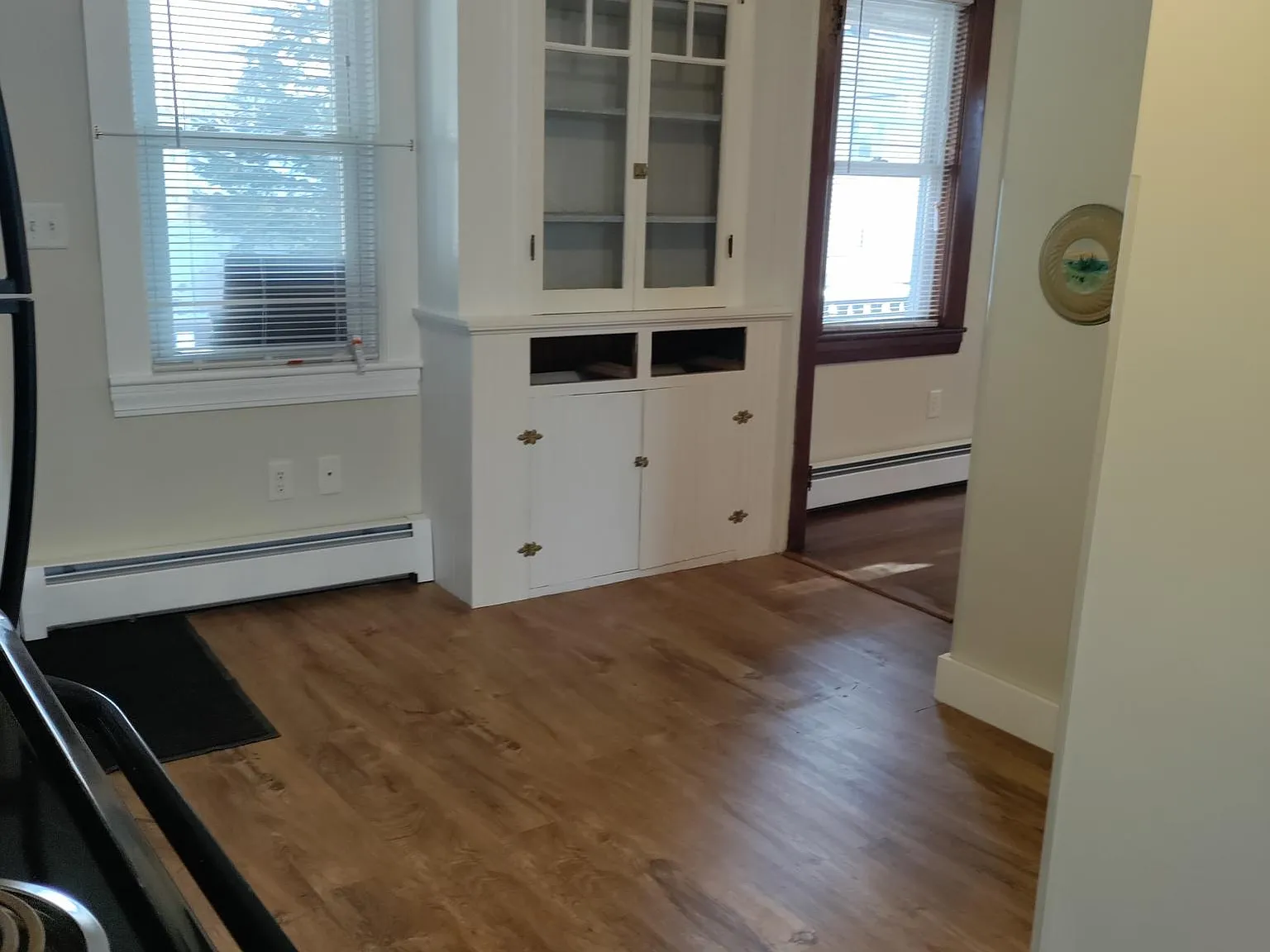 2 bed, 925 sqft, $2,200 — Photo 2