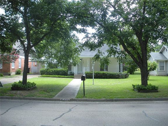2nd image of 409 Bellevue Dr