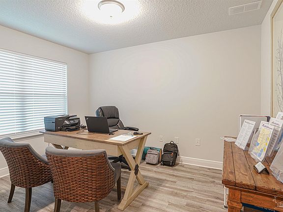 5th image of 923 Pine Top Ln #5B