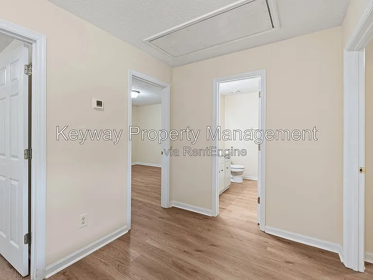 615 Goodale Ln — Photo 14