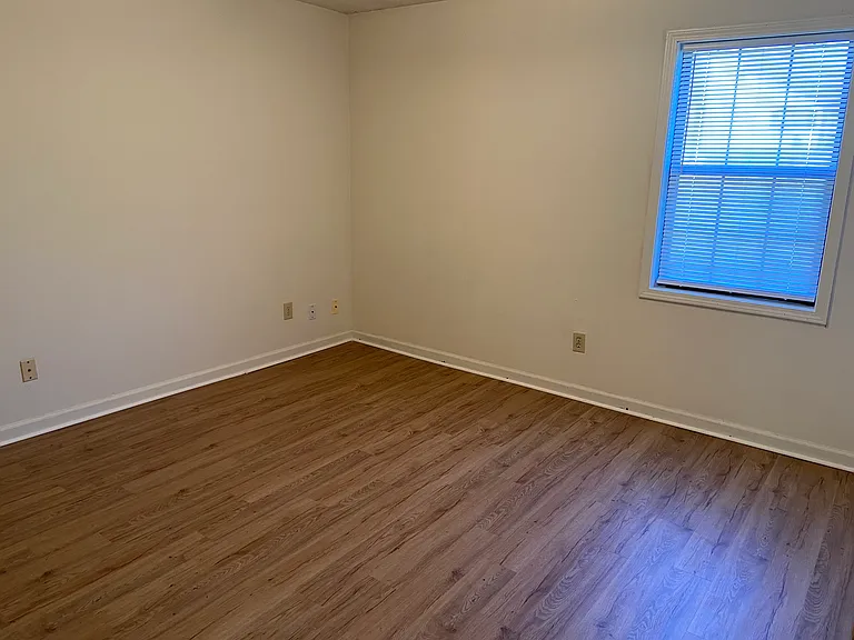 5010 Hawthorne Ct SE #2 — Photo 16