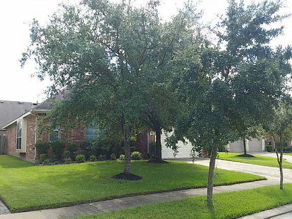 3rd image of 15010 Grape Orchard Ct