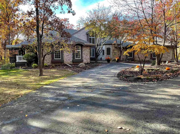 N7448 Niagara Ln, Fond Du Lac, WI 54937