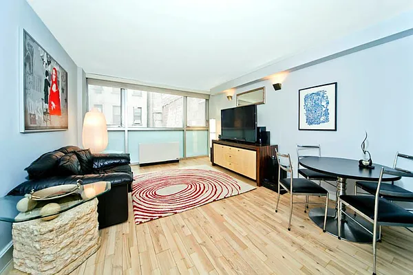 Sold by Town Residential | media 6