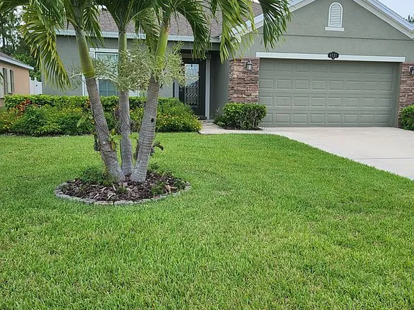 8131 Westfield Cir, Vero Beach, FL 32966