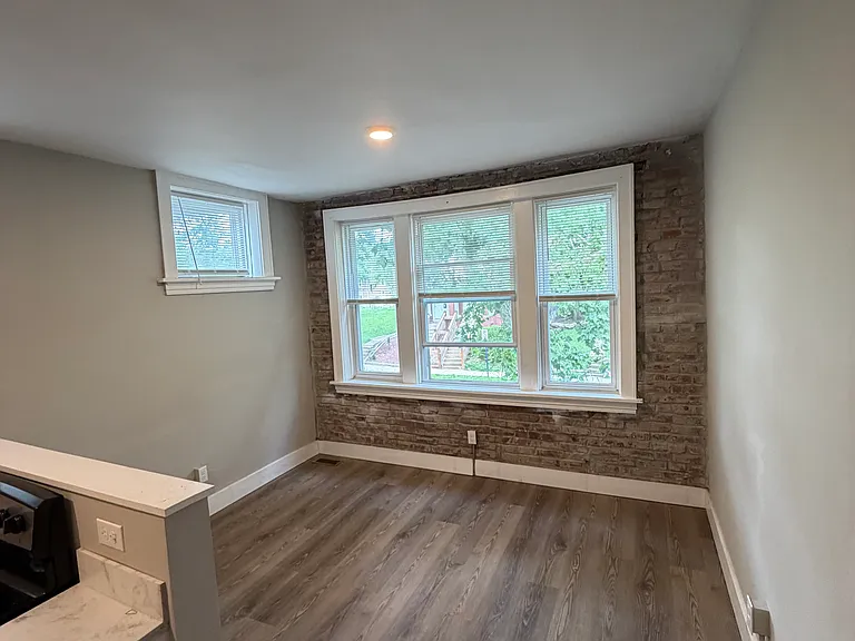 3537 Oregon Ave #2N — Photo 11