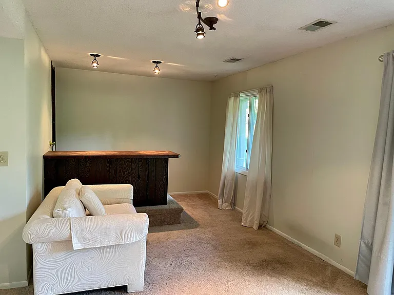 1342 Arden View Dr — Photo 16