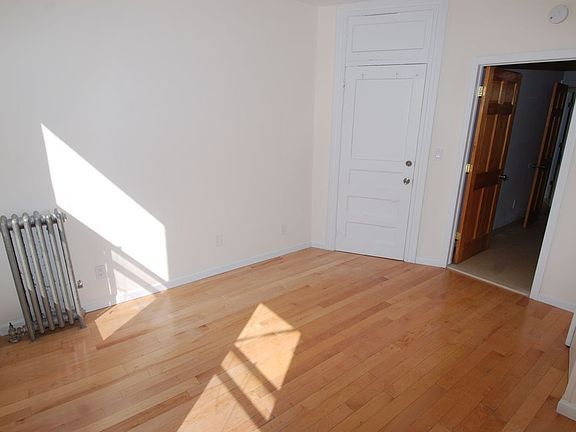 5th image of 25-21 43rd St #2B