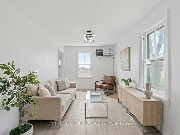 5th image of 10239 Cochrane Rd