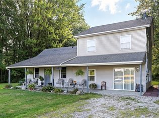 10832 Indian Hollow Rd, Elyria, OH 44035