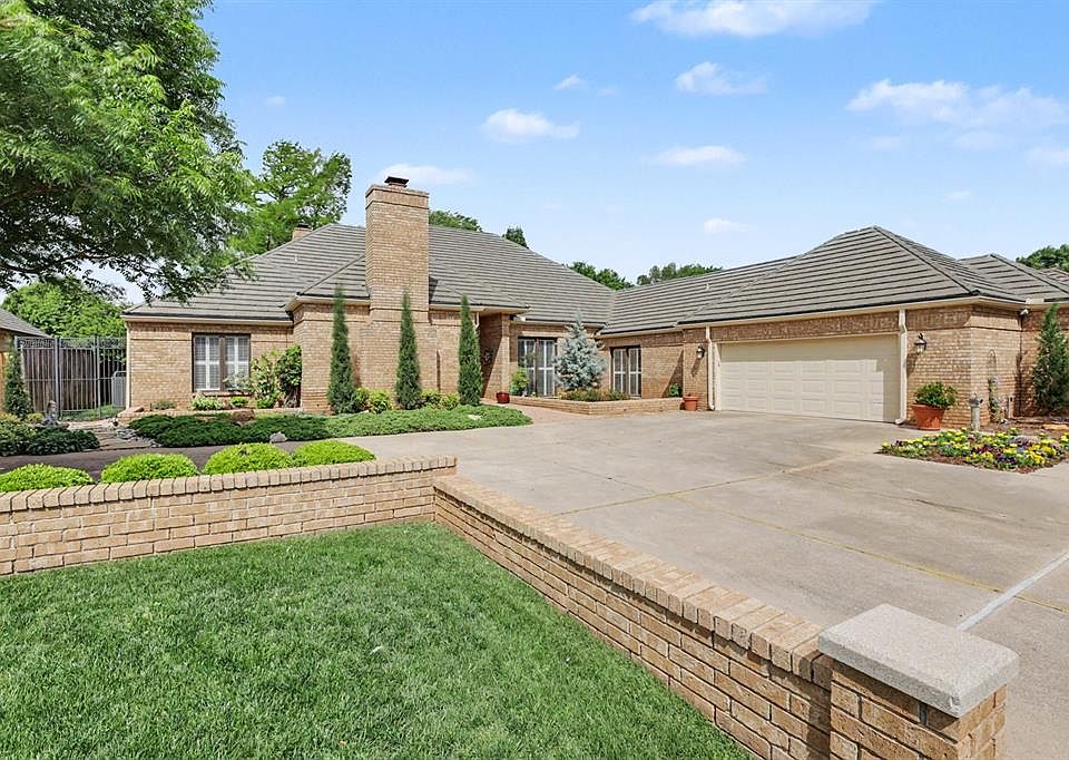 1st image of 12905 Deerfield Ct