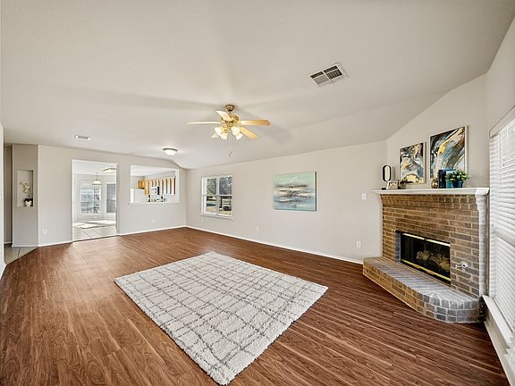 3rd image of 4160 Sydney Dr