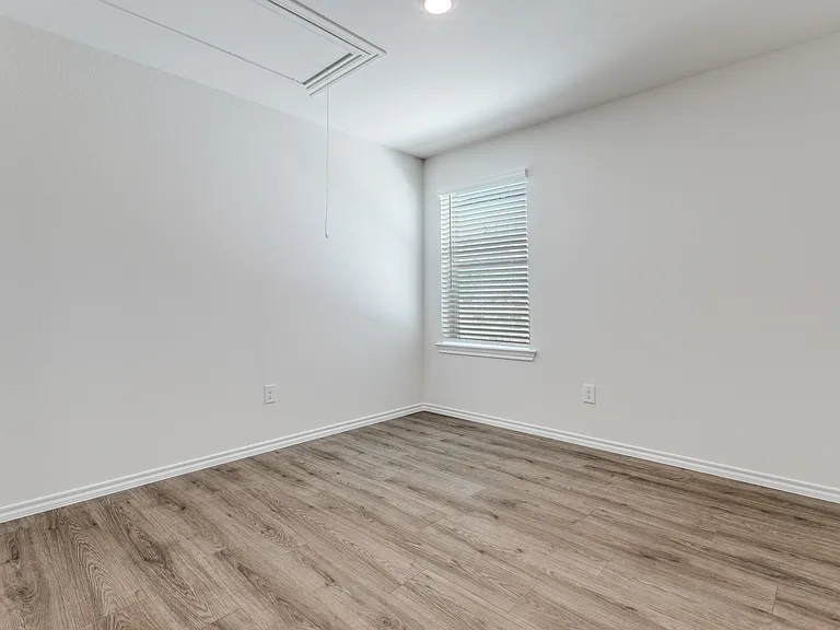 1640 Basalt Ln — Photo 4