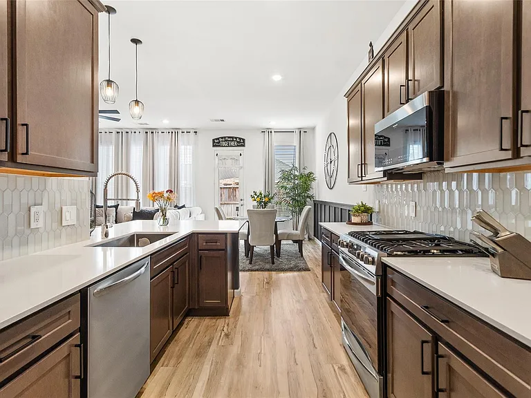 641 Royal Arch Dr — Photo 18