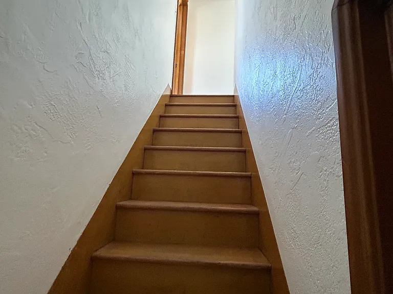 909 S Pleasant Ave — Photo 17