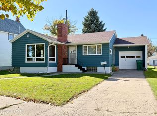 1012 4th St, Langdon, ND 58249