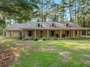 339 Old Schoolhouse Rd, Ellisville, MS 39437