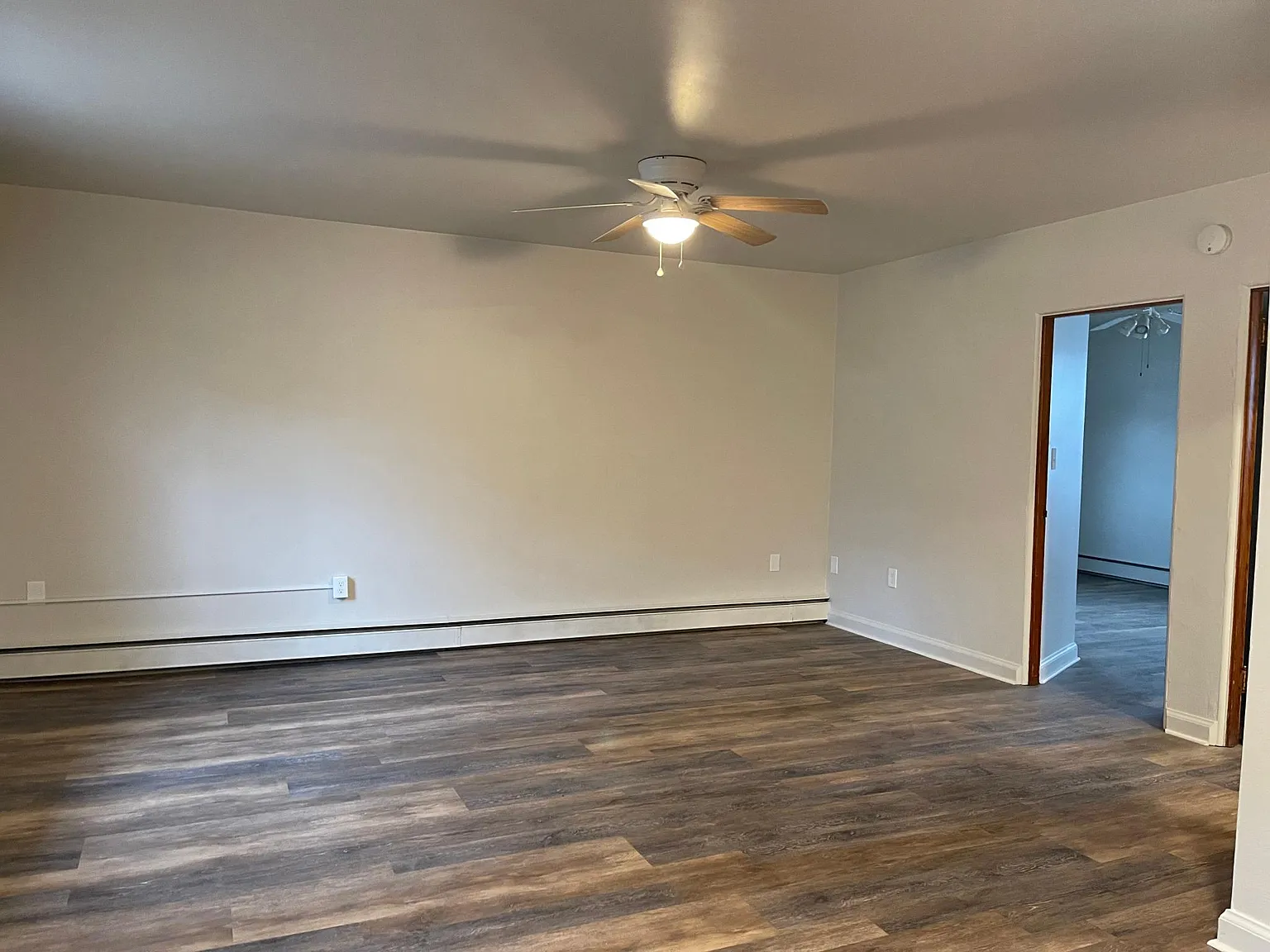 2 bed, $1,200 — Photo 4