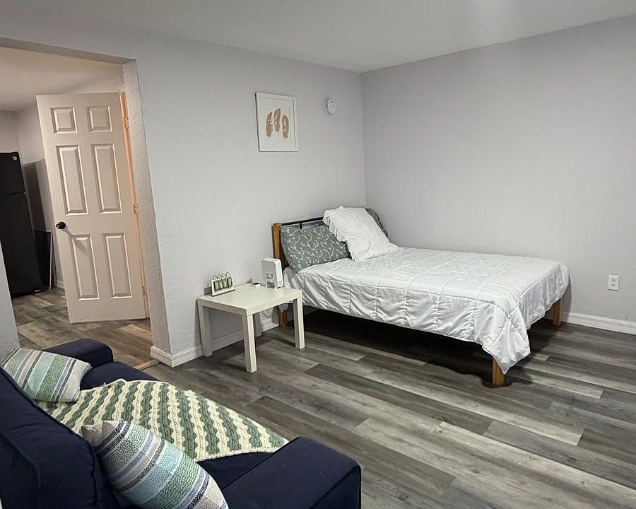 1st image of 4025 Crofford Ave #4