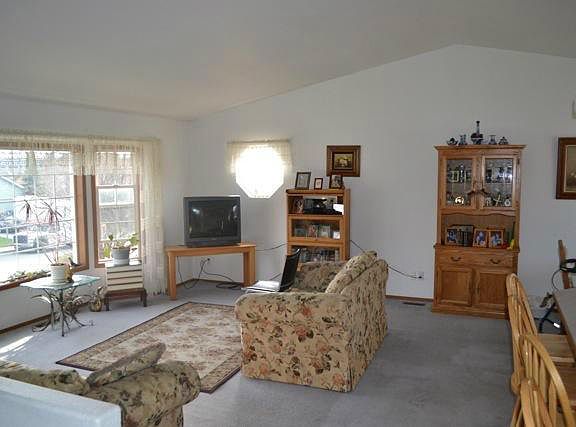 2nd image of 500 W Aster Ct