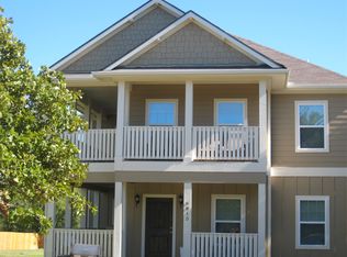 9815 N Dowling Rd, College Station, TX 77845