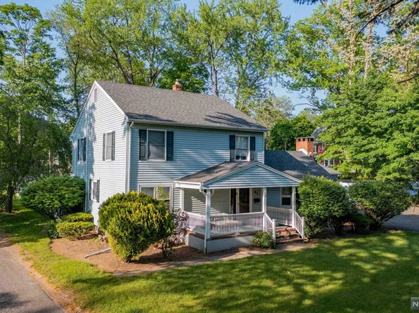 21 Sherman Ave, Waldwick, NJ 07463