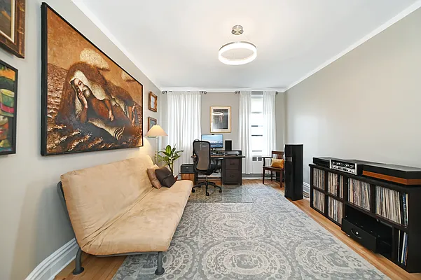 Sold by Amerihomes Realty of NY | media 23