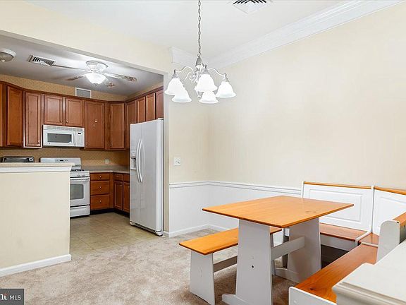 2nd image of 111 Creekside Dr Unit 1