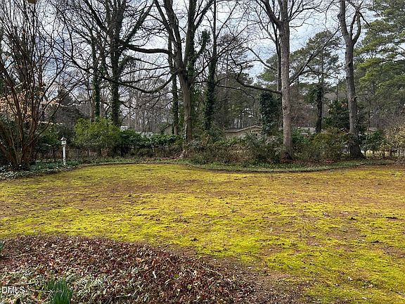 4th image of 6801 Oak Ridge Dr