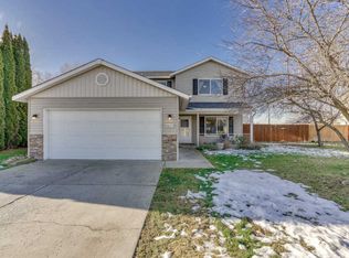 8825 N Torrey Ln, Hayden Lake, ID 83835