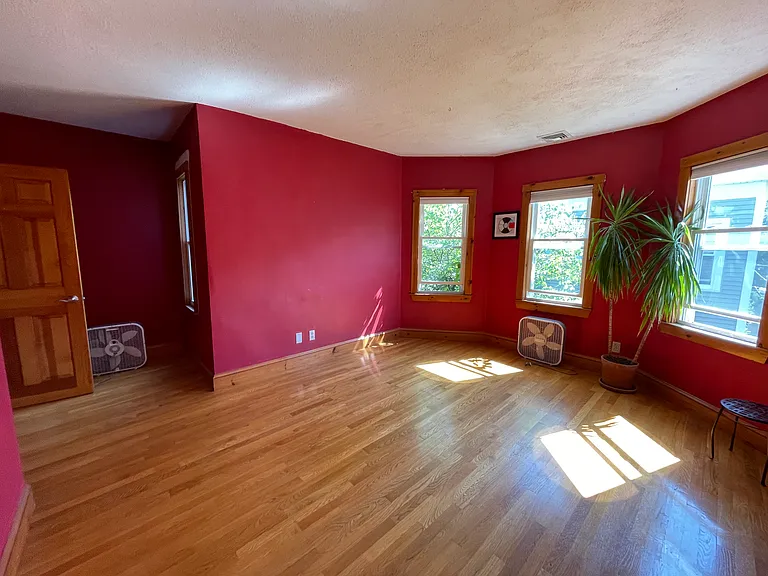 81 Tremont St #3 — Photo 9