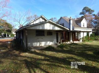 1109 Berkeley St, Hanahan, SC 29410