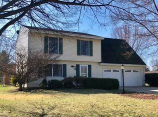 1002 Oakcrest Dr, Rantoul, IL 61866