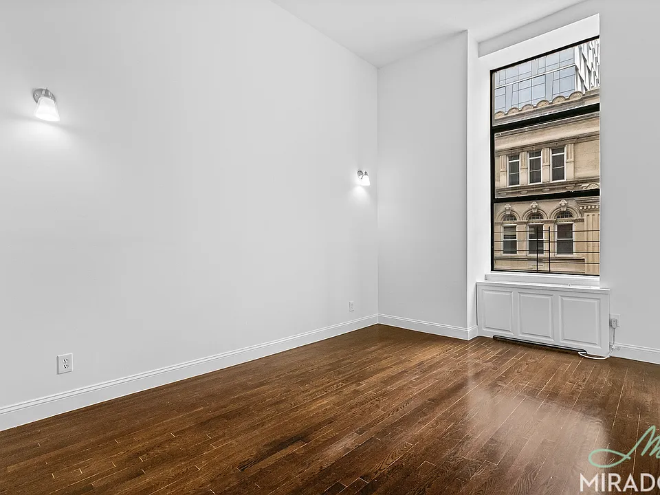 27 W 16th St #5E