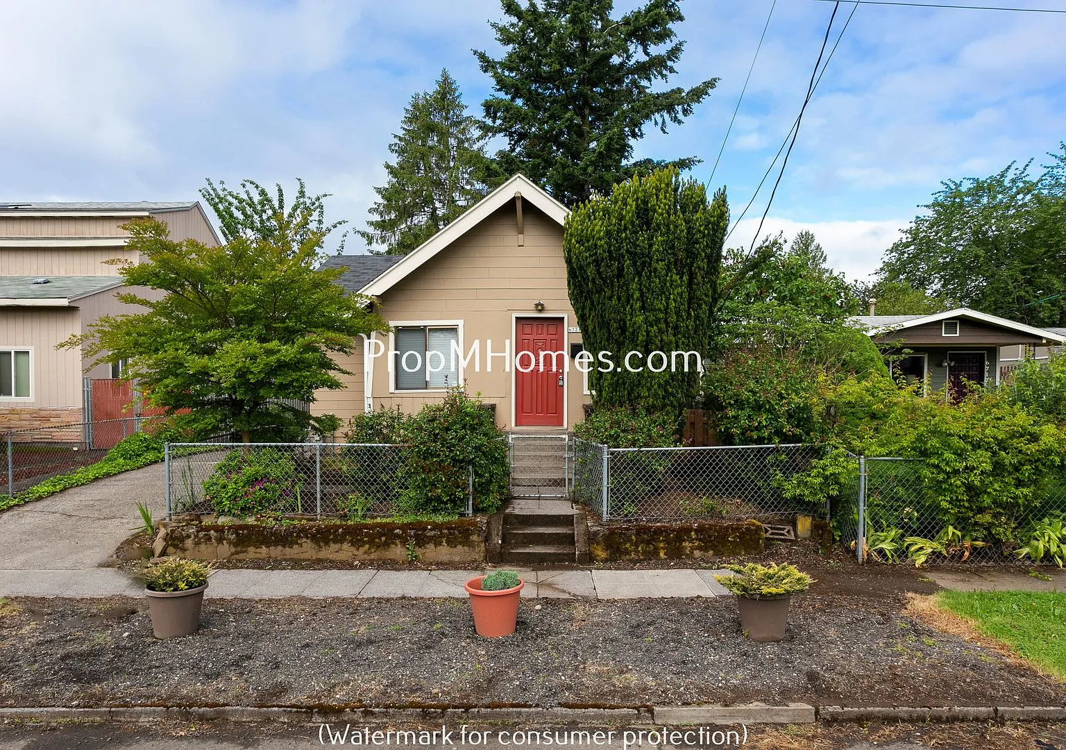 Charming One Bedroom Plus Office/Den In SE Portland! — Photo 1