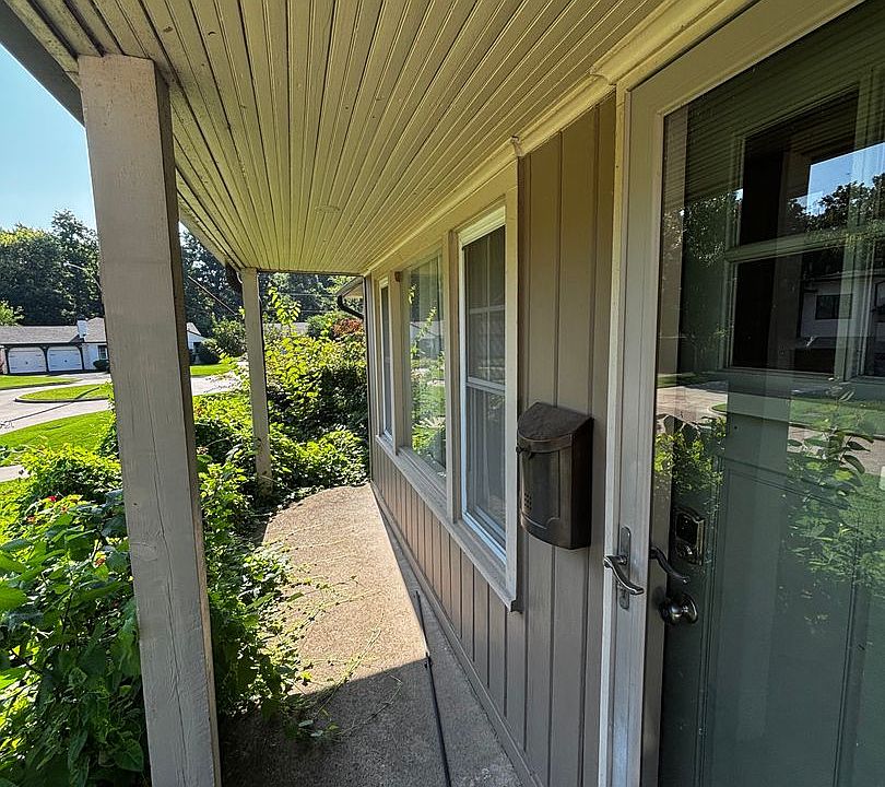 1st image of 1326 E 32nd Pl