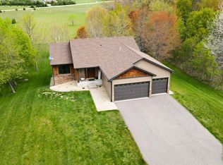 23995 Leo St NE, Stacy, MN 55079