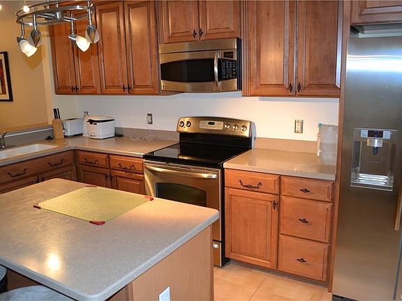 3rd image of 3268 Newbury Pl #1