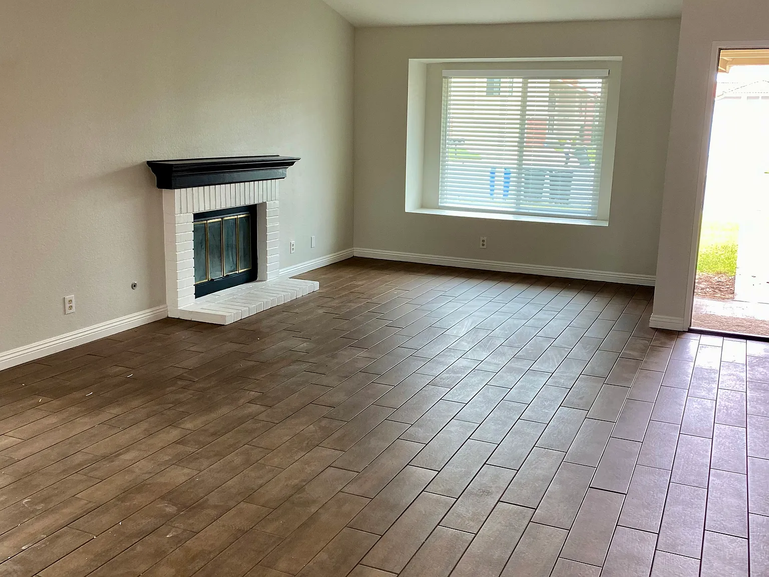45928 Parsippany Ct — Photo 3