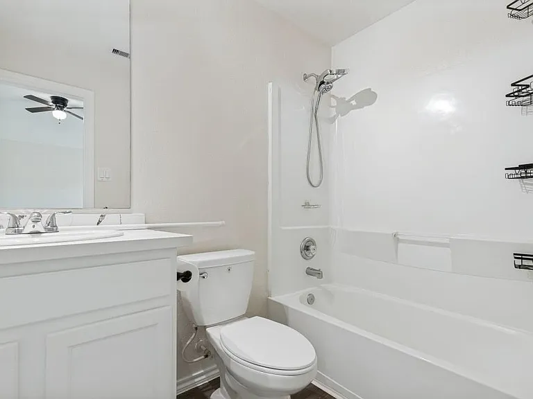 1235 Blue Hazel Ct — Photo 18