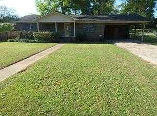 203 Valley Rd, Chickasaw, AL 36611