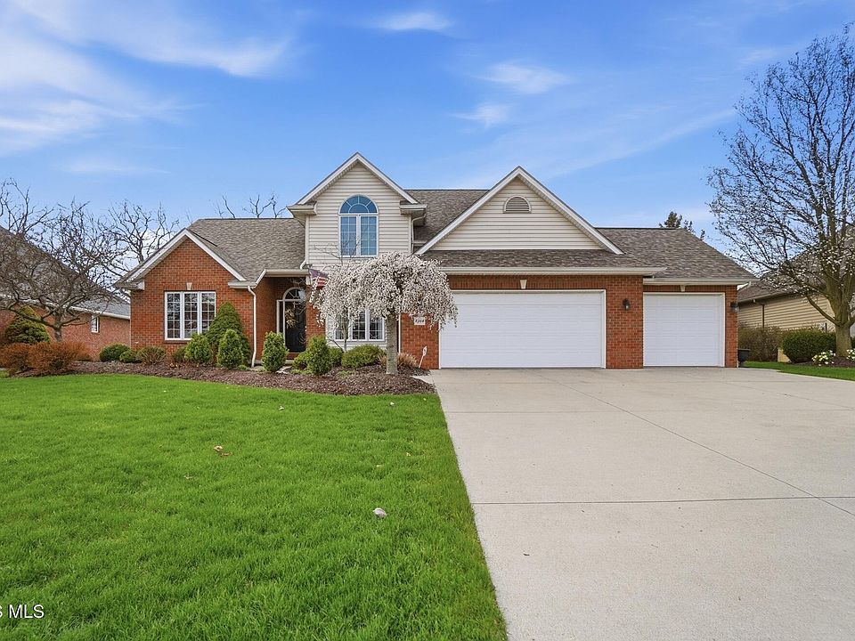 1st image of 8464 Indian Lake Dr