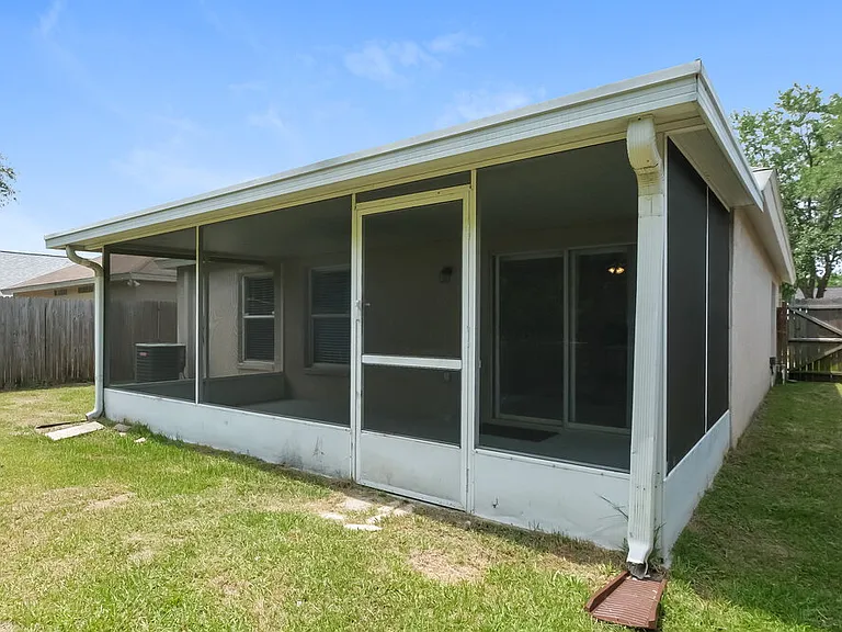 6719 Summer Cove Dr — Photo 19