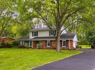 126 Orchardale Dr, Rochester Hills, MI 48309