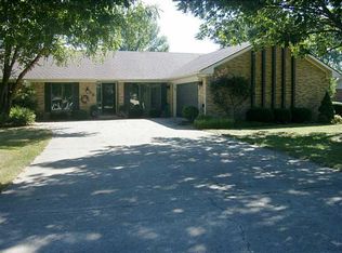 29 Fairway Dr, Alexandria, IN 46001