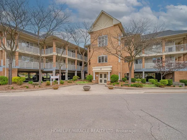 111 Bristol Rd E #116, Mississauga, ON L4Z 3P6