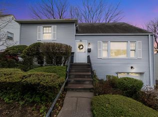 10 Gail Rd, Yonkers, NY 10710