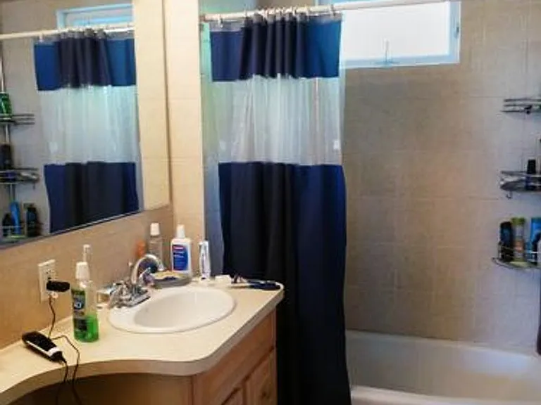 25 Raymond St #2 — Photo 9