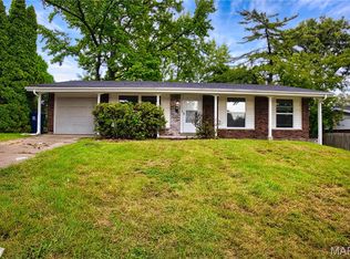 3535 Brookstone Dr, Florissant, MO 63033