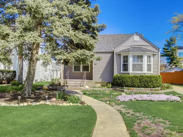 2325 S 11th Ave, Broadview, IL 60155